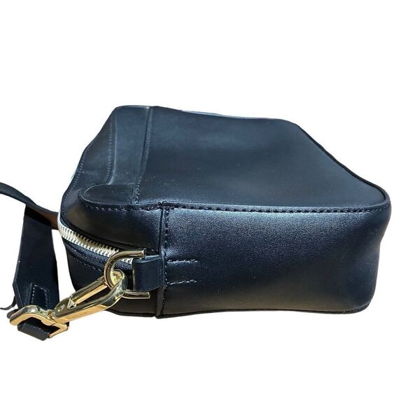 Calvin Klein‎ Bag WMNS Black Rossa Crossbody Faux Leather Gold Travel Luxury Zip - Picture 6 of 9